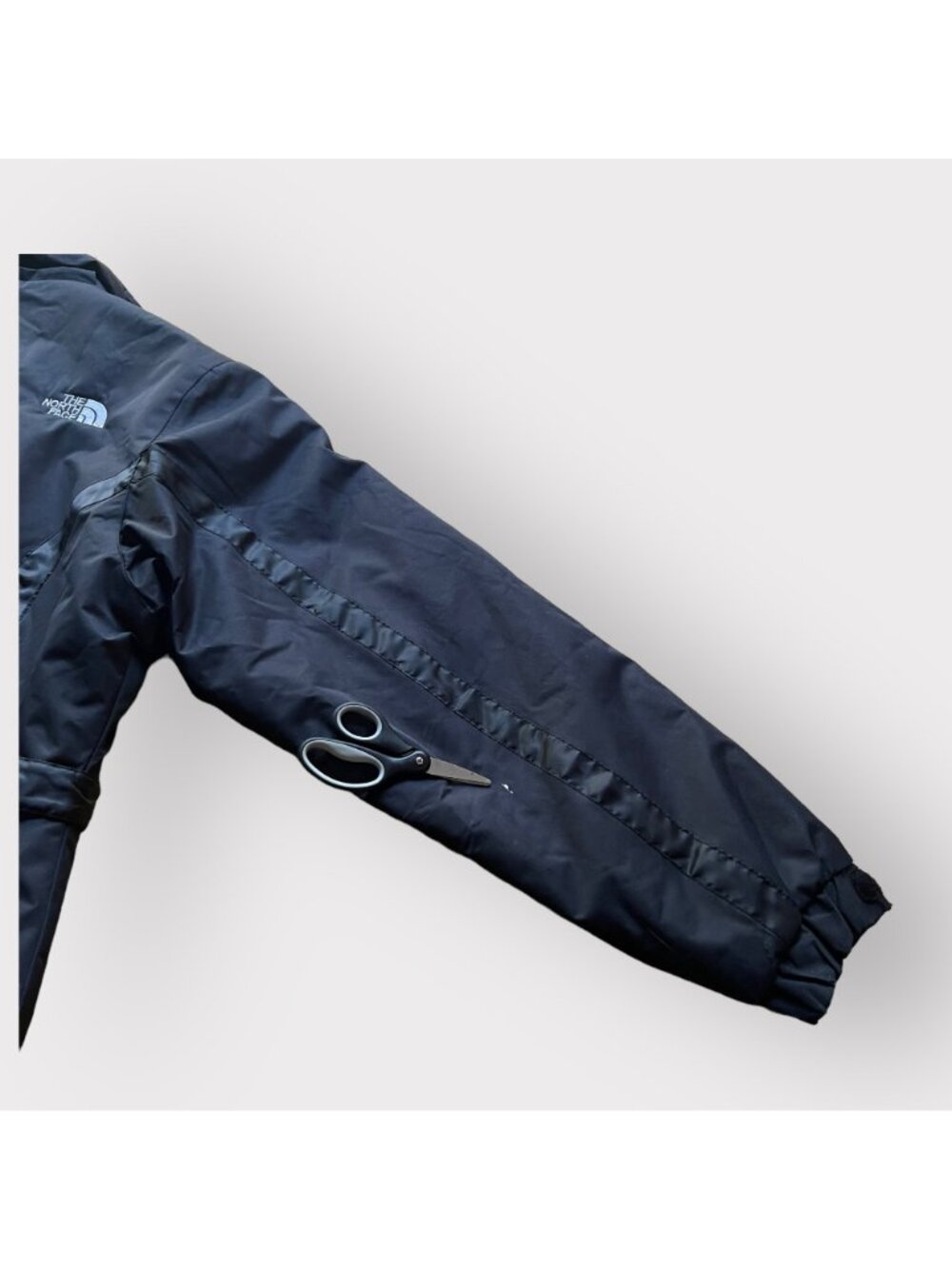 The North Face Womens Size XXL Black HyVent Insulated Belted Rain Parka Jacket - Picture 10 of 16